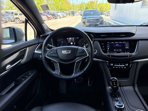 Used 2024 Cadillac XT5 Sportv w/ Technology Package AWD/4WD image 8