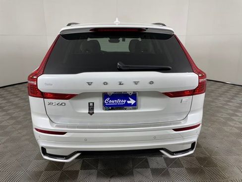 Certified 2024 Volvo XC60 T8 Plus w/ Protection Package Premier image 10