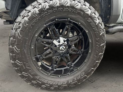 Used 2020 Toyota Tacoma TRD Off-Road w/ TRD Premium Off Road Package image 14