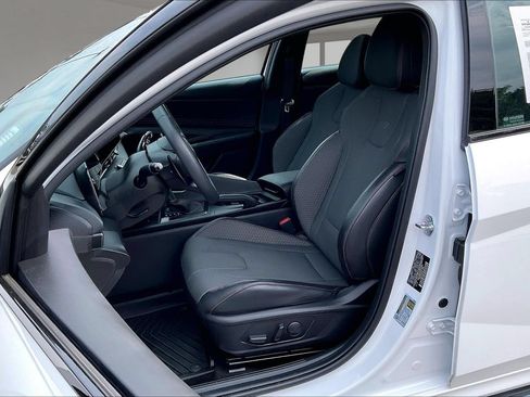 Certified 2025 Hyundai Elantra N Line FWD image 24