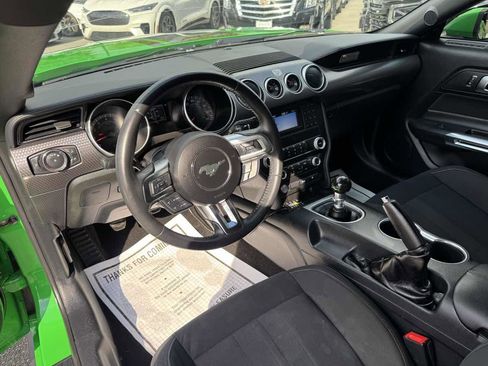 Used 2019 Ford Mustang GT w/ GT Performance Package RWD image 11