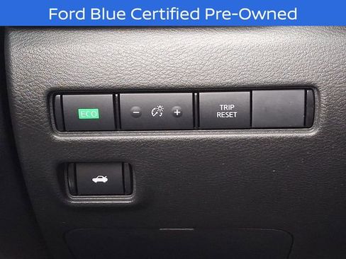 Used 2022 Nissan Sentra SR w/ Trunk Package image 24