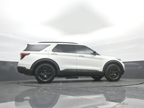 Certified 2022 Ford Explorer Timberline w/ Timberline Technology Package image 33