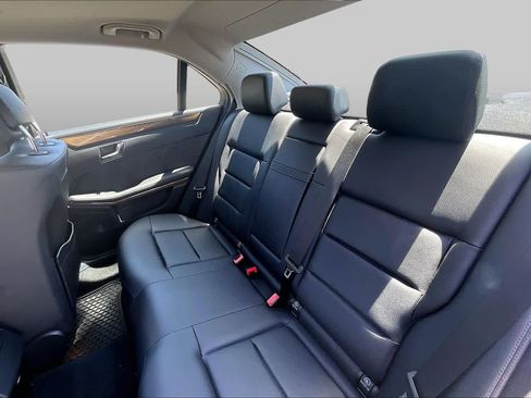 Used 2011 Mercedes-Benz E 350 Sedan image 20