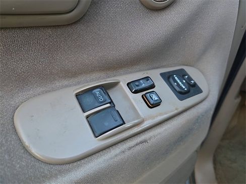 Used 2004 Toyota Tundra SR5 image 16
