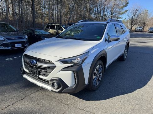 Certified 2023 Subaru Outback Touring image 3