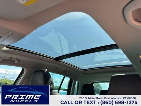 Used 2016 Volkswagen Tiguan SE image 23