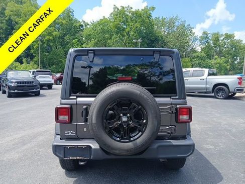 Used 2019 Jeep Wrangler Sport AWD/4WD image 5