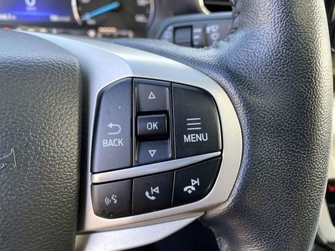 Used 2022 Ford Explorer XLT w/ Equipment Group 202A image 22