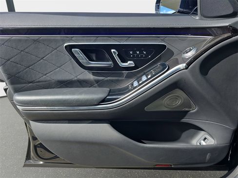 Used 2022 Mercedes-Benz S 580 4MATIC Sedan image 30