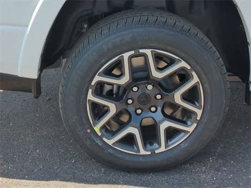 New 2025 RAM 1500 Laramie image 14