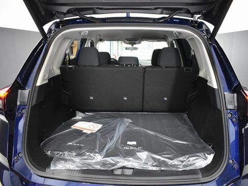 New 2026 Nissan Rogue SV w/ Cold Weather Package image 30