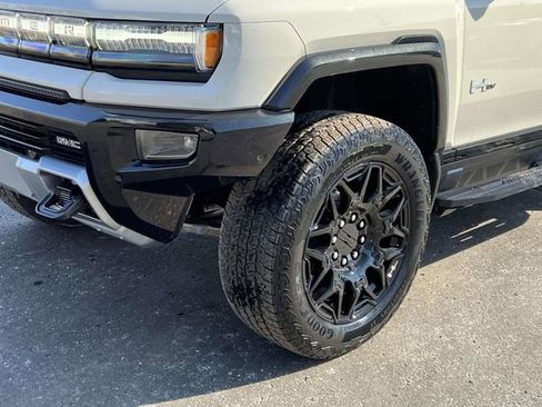 New 2026 GMC Hummer EV SUV image 9