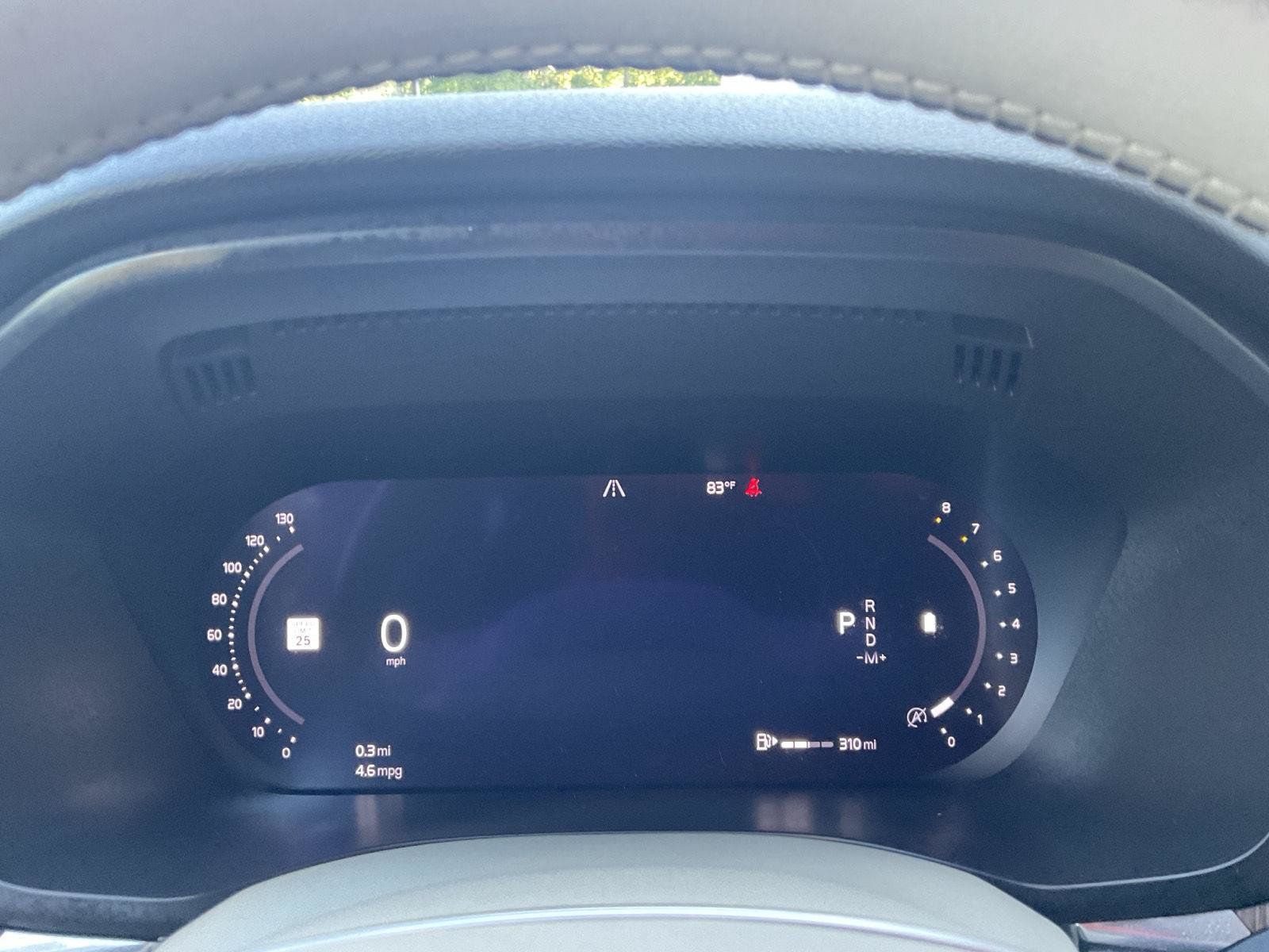 Used 2022 Volvo XC60 B5 Momentum AWD/4WD image 13
