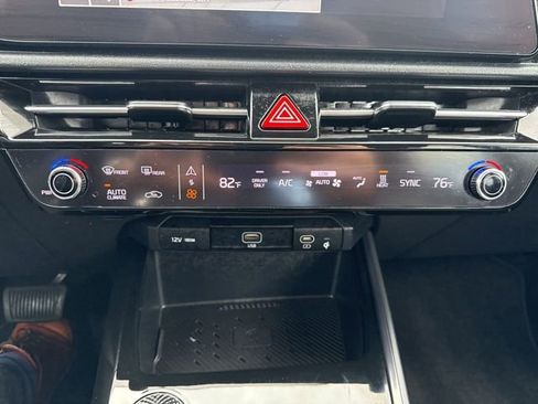 Used 2023 Kia Niro Wind w/ Wind Preserve Package image 23