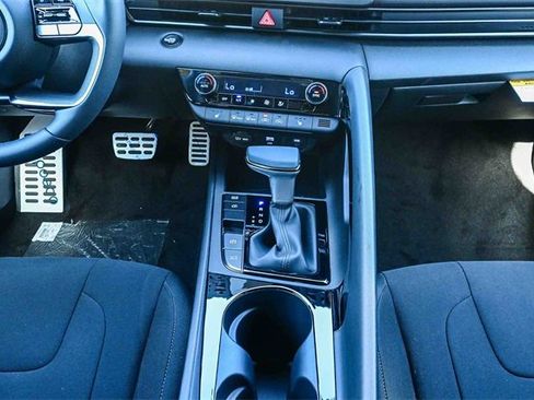 New 2026 Hyundai Elantra SEL Sport image 15