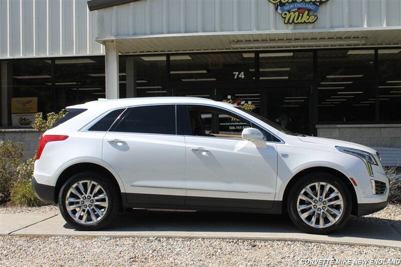 Used 2017 Cadillac XT5 Platinum w/ Driver Assist Package AWD/4WD image 22