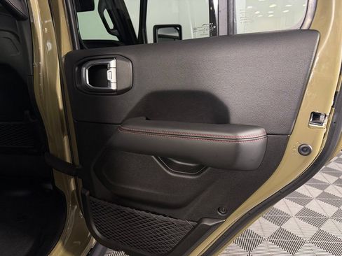 Certified 2025 Jeep Gladiator Rubicon AWD/4WD image 28