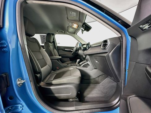 Used 2025 Chevrolet TrailBlazer LT FWD image 29