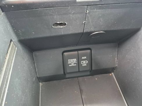 Used 2022 Honda Pilot Touring image 24