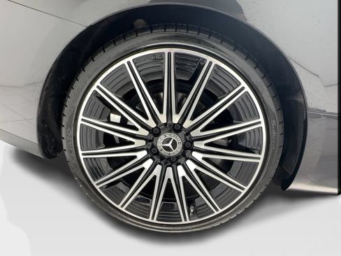 Used 2025 Mercedes-Benz CLE 300 4MATIC Coupe image 16