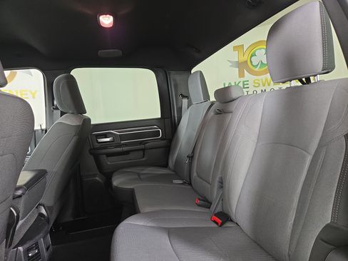 Used 2024 RAM 2500 Big Horn w/ Bed Utility Group image 12