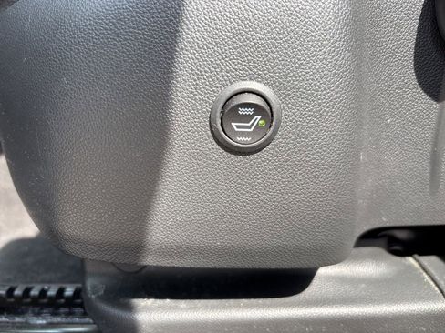 Used 2022 Buick Encore GX Preferred FWD image 25