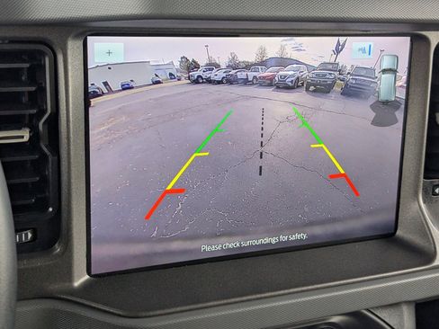 Used 2024 Ford Bronco Big Bend image 7