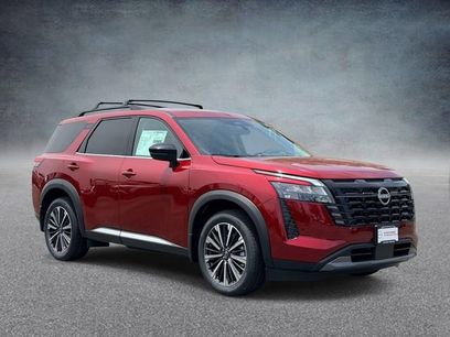 New 2026 Nissan Pathfinder Platinum w/ Cargo Package