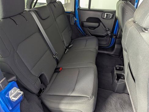 Used 2021 Jeep Wrangler Unlimited Sport image 29