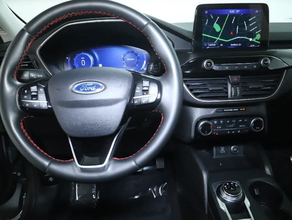 Used 2021 Ford Escape SEL w/ SEL Stealth AWD Package image 28