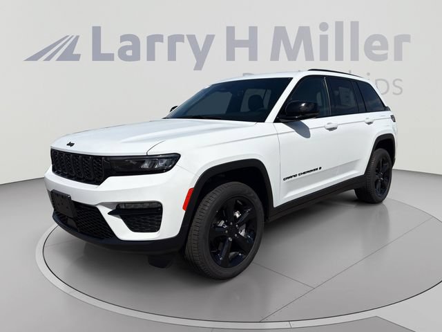 New 2025 Jeep Grand Cherokee Limited w/ Black Appearance Package AWD/4WD image 1