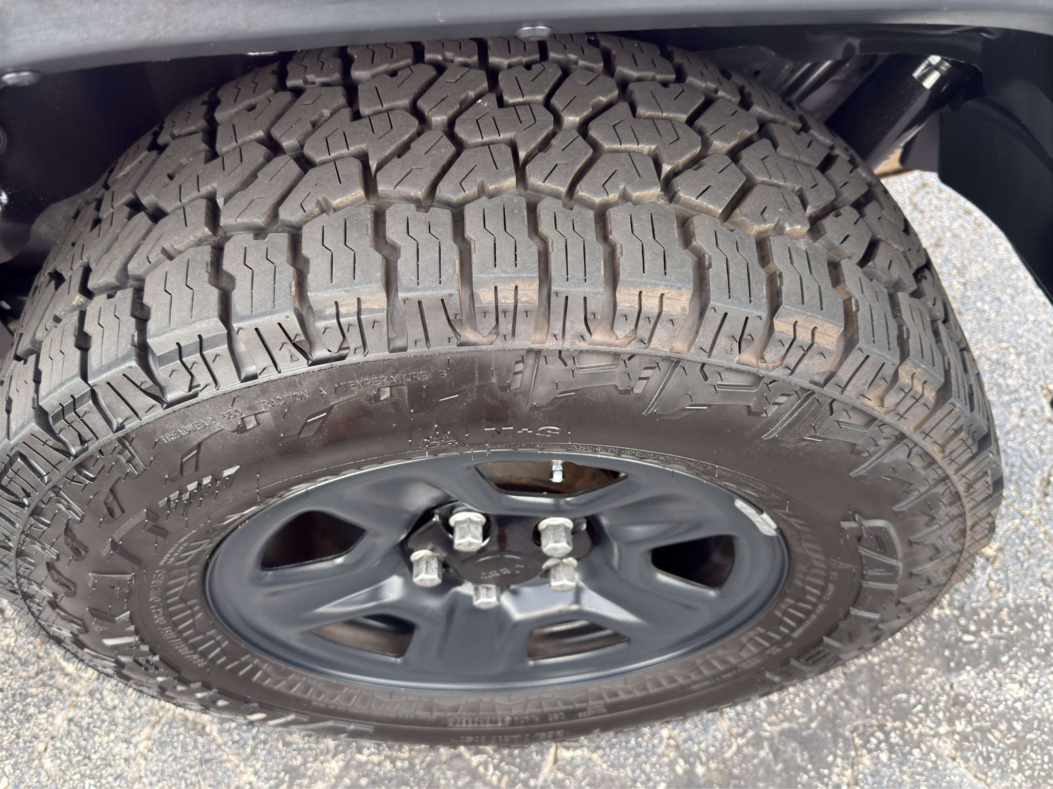 Used 2019 Jeep Wrangler Sport AWD/4WD image 15