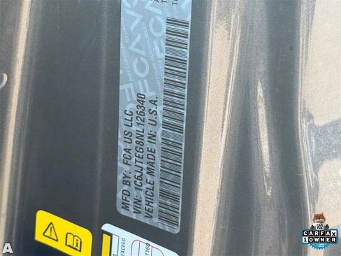 Certified 2022 Jeep Gladiator Mojave w/ LED Lighting Group image 31