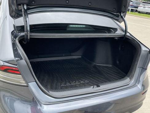 Used 2025 Honda Accord LX image 27