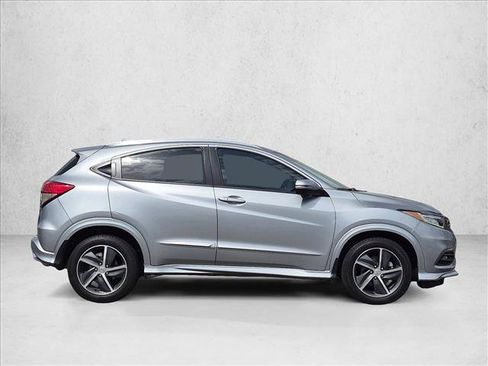 Used 2020 Honda HR-V Touring image 4
