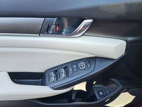Used 2021 Honda Accord LX image 32