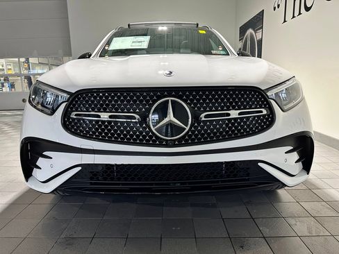 New 2026 Mercedes-Benz GLC 300 4MATIC image 2