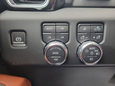 Used 2024 GMC Sierra 1500 Denali Ultimate AWD/4WD image 22