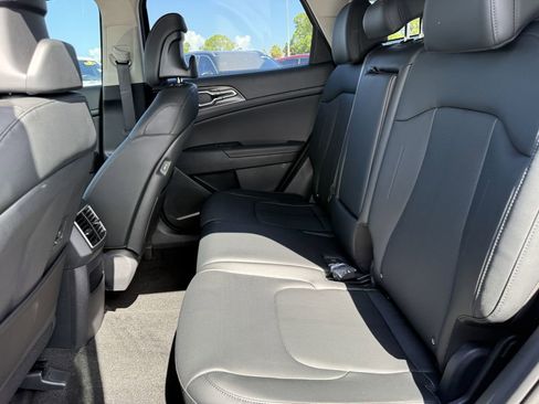 New 2026 Kia Sportage EX w/ EX Panorama Roof Package FWD image 19