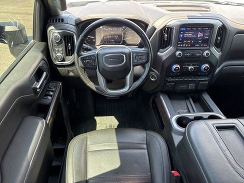 Used 2022 GMC Sierra 3500 Denali w/ Denali Ultimate Package AWD/4WD image 19