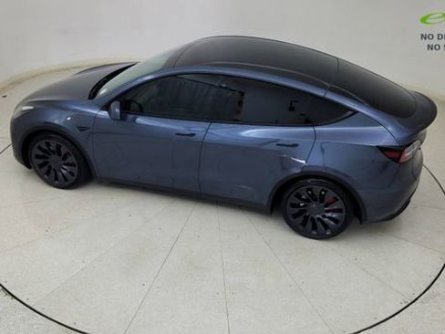 Used 2023 Tesla Model Y Performance image 77