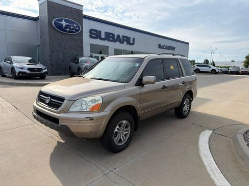 Used 2004 Honda Pilot EX image 2