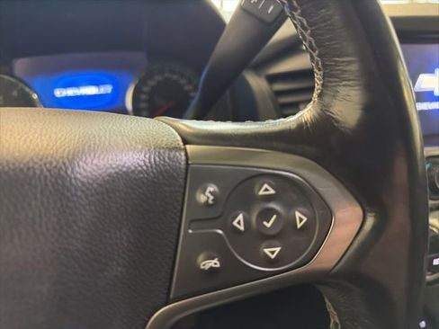 Used 2018 Chevrolet Suburban Premier AWD/4WD image 39