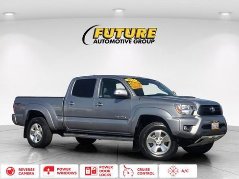 Used 2015 Toyota Tacoma PreRunner w/ TRD Sport Package RWD image 1