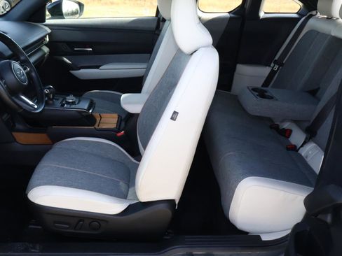 Used 2022 MAZDA MX-30 Electric w/ Premium Plus Pkg image 20