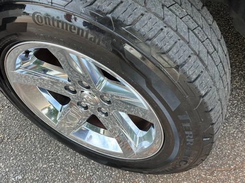 Used 2017 RAM 1500 Express image 8