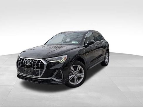 Used 2021 Audi Q3 2.0T Premium Plus w/ Premium Plus Package image 3