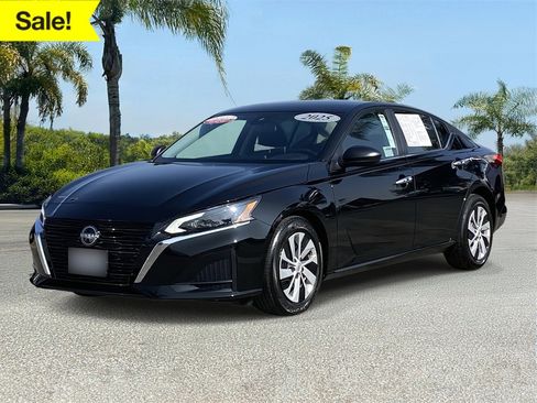 Certified 2025 Nissan Altima 2.5 S image 1