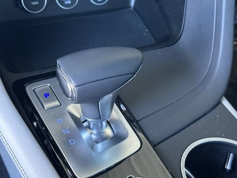 Used 2023 Genesis G70 2.0T RWD image 22